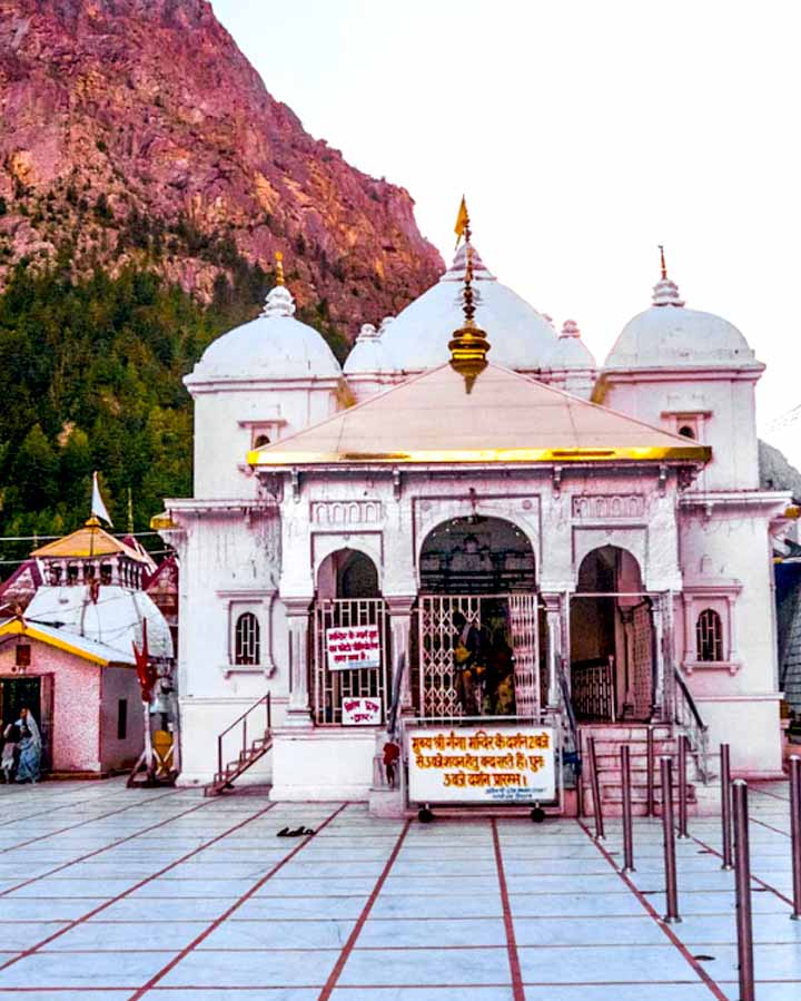 Hotels in Gangotri