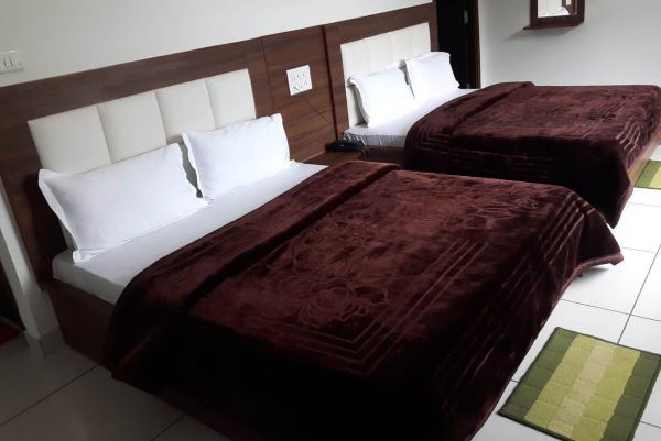 Four Bed Family Suit