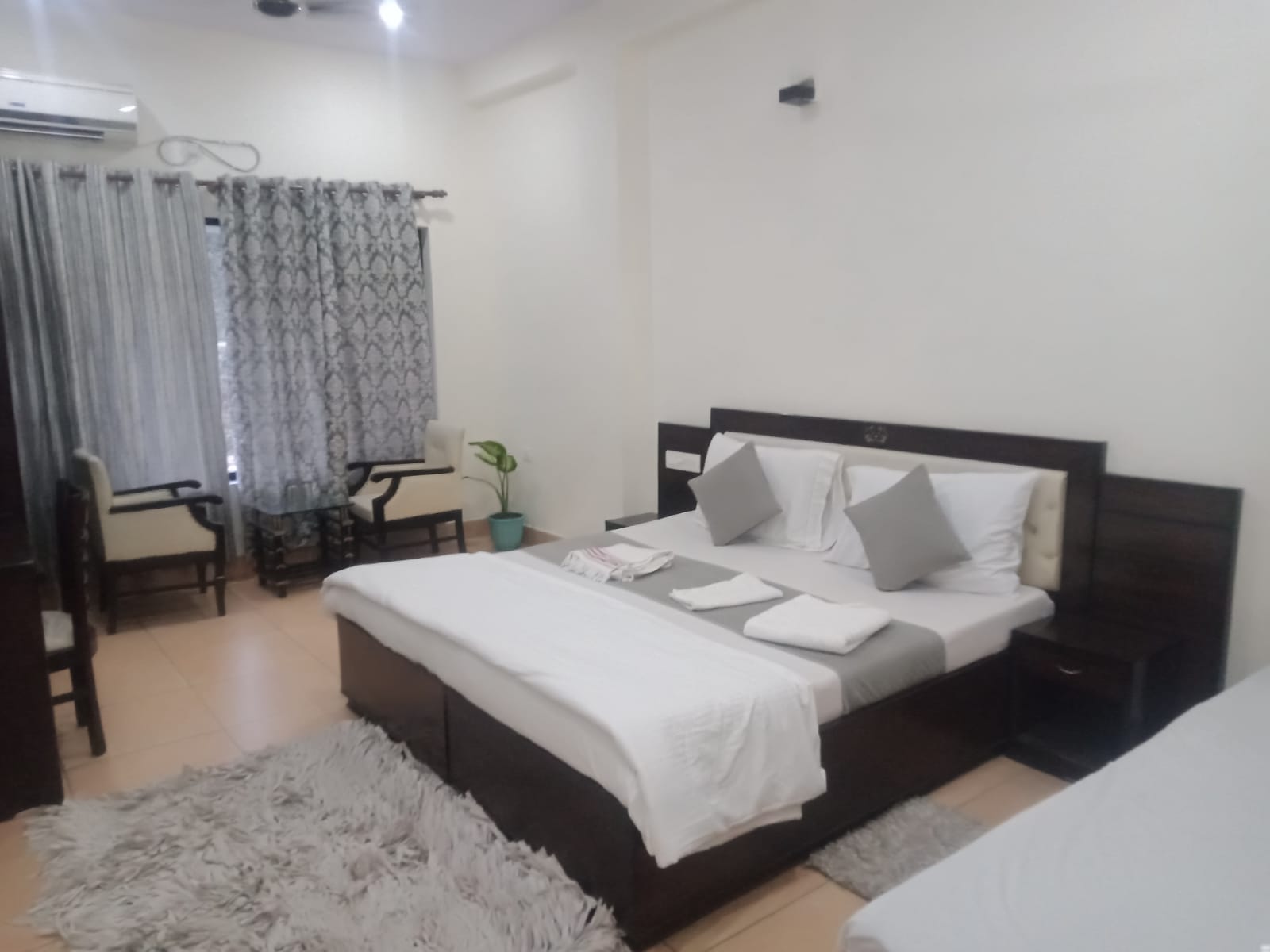 Luxury AC DBL Ganga View