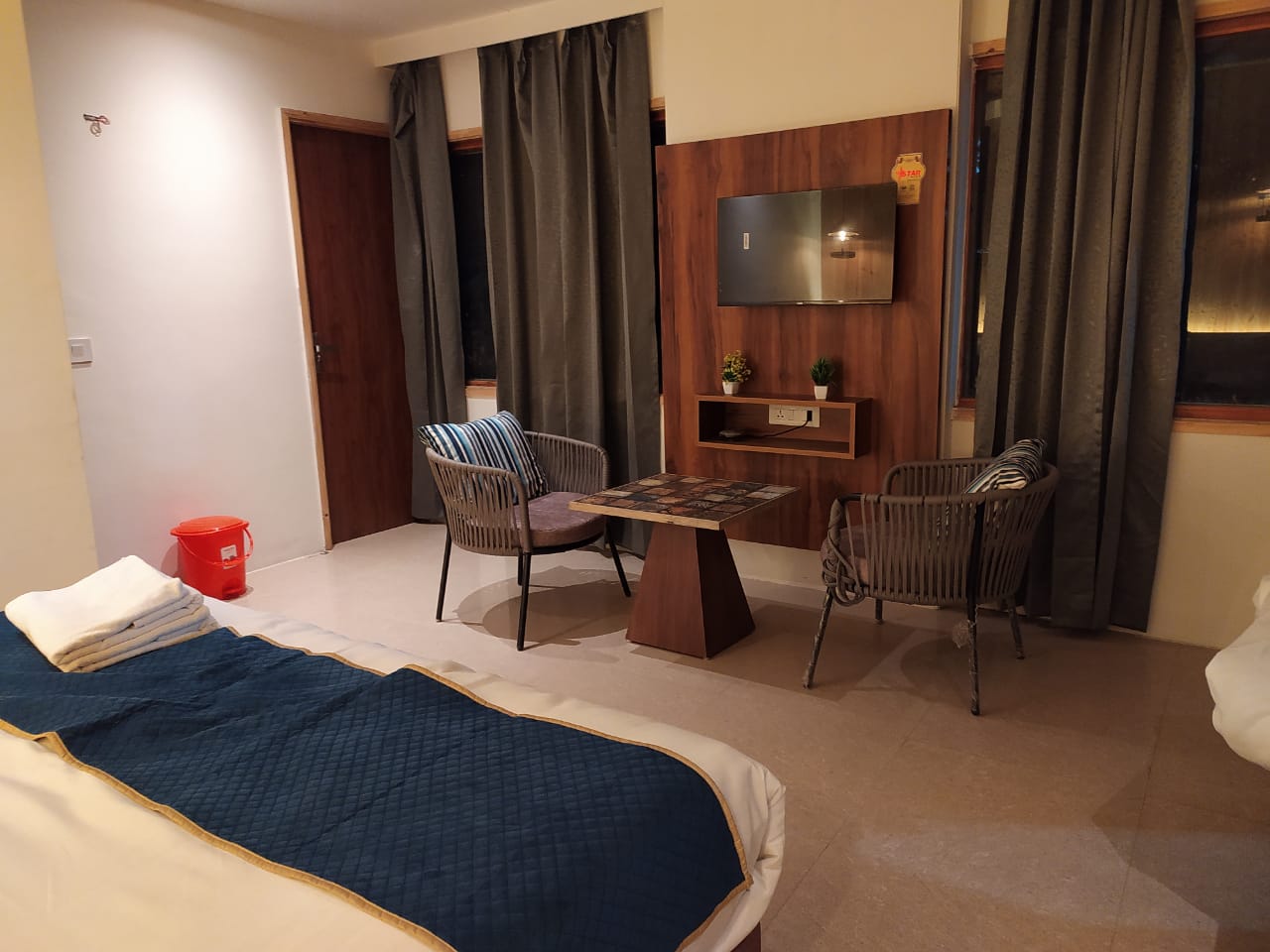 Deluxe Double  Bedroom